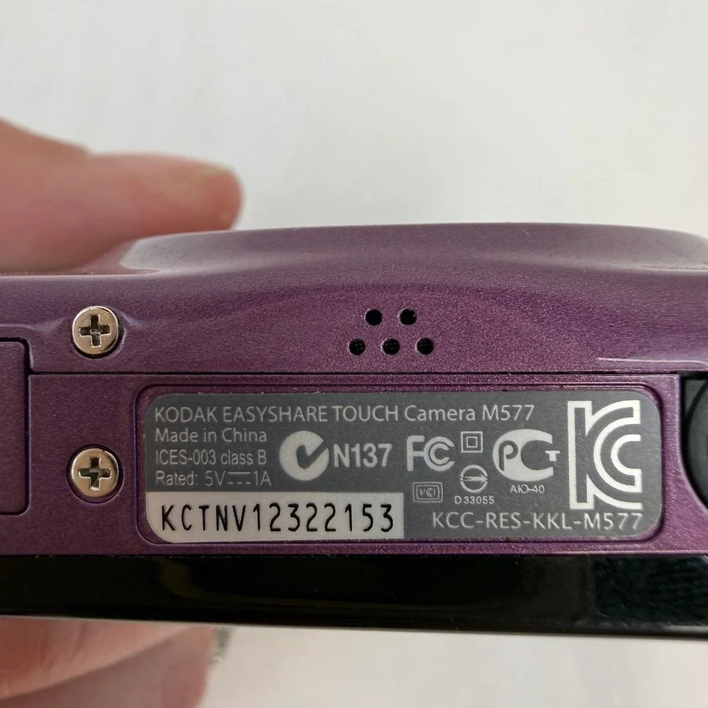 Kodak Easyshare Touch M577 Digital Camera Purple 14MP 5x Zoom Boxed Bundle